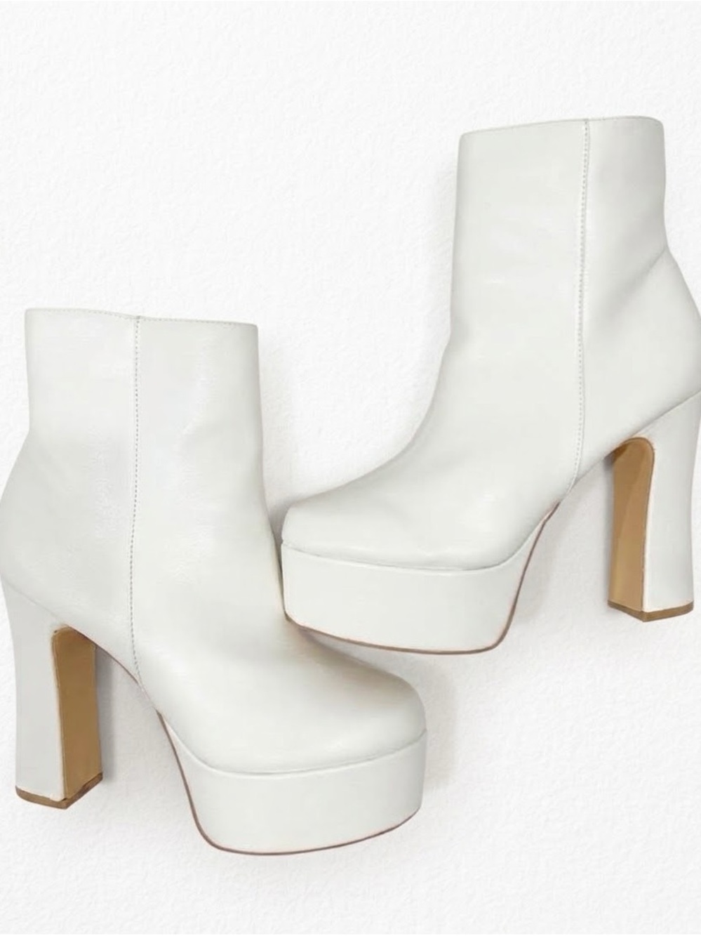 Chase & Chloe Chunky White Platform Ankle Boots size 10 New No Box